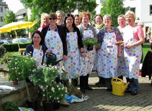 Die Damen der Pflanzenbörse (Foto: privat)